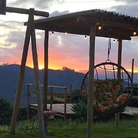 Chales Por Do Sol Caparao Velho ภายนอก รูปภาพ